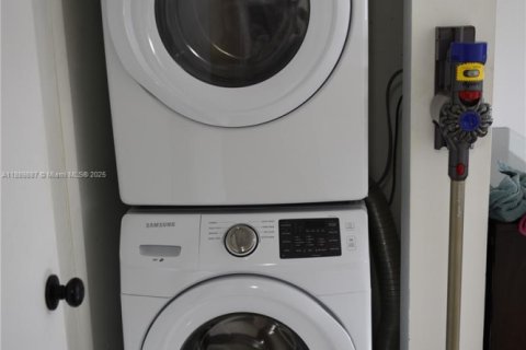 Copropriété à louer à Margate, Floride: 2 chambres, 94.67 m2 № 1972826 - photo 19