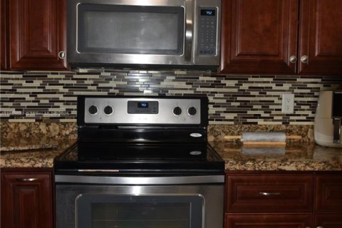 Copropriété à louer à Margate, Floride: 2 chambres, 94.67 m2 № 1972826 - photo 9