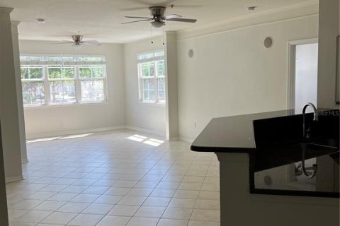Купить кондоминиум в Орландо, Флорида 4 комнаты, 114.55м2, № 1642497 - фото 2