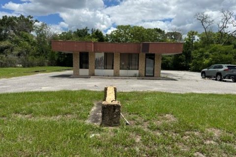 Commercial property in Deltona, Florida 167.22 sq.m. № 2212114