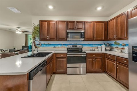 House in Punta Gorda, Florida 2 bedrooms, 140.84 sq.m. № 1911053 - photo 2