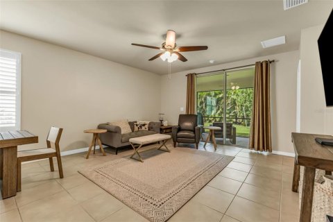 House in Punta Gorda, Florida 2 bedrooms, 140.84 sq.m. № 1911053 - photo 15