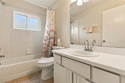 Villa ou maison à vendre à Orlando, Floride: 3 chambres, 134.71 m2 № 2408850 - photo 18