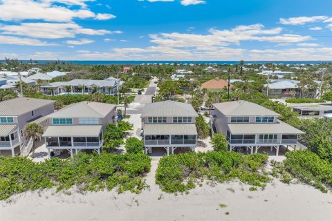 Duplex in Boca Grande, Florida 3 bedrooms, 130.81 sq.m. № 1796031 - photo 16