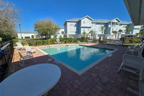 Touwnhouse à vendre à Rotonda, Floride: 2 chambres, 106 m2 № 2098429 - photo 3