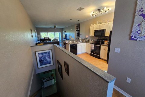 Touwnhouse à vendre à Rotonda, Floride: 2 chambres, 106 m2 № 2098429 - photo 10