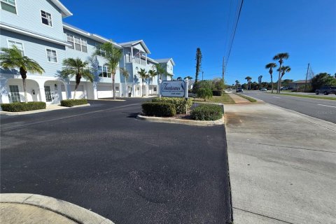 Touwnhouse à Rotonda, Floride 2 chambres, 106 m2 № 2098429