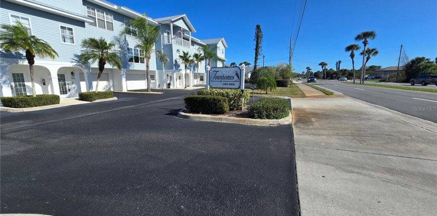 Touwnhouse à Rotonda, Floride 2 chambres, 106 m2 № 2098429