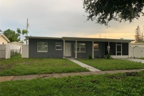 Casa en venta en Orlando, Florida, 3 dormitorios, 115.94 m2 № 2198107 - foto 2