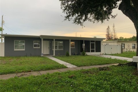 Casa en Orlando, Florida 3 dormitorios, 115.94 m2 № 2198107