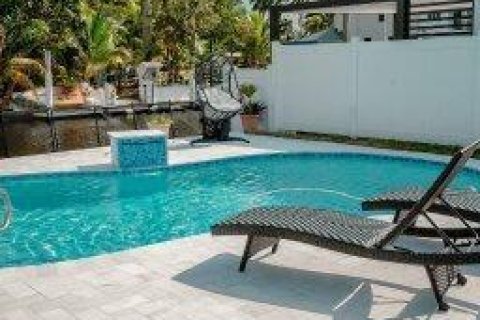 House in Fort Lauderdale, Florida 3 bedrooms, 86.96 sq.m. № 2084020 - photo 9