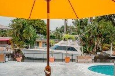 House in Fort Lauderdale, Florida 3 bedrooms, 86.96 sq.m. № 2084020 - photo 5