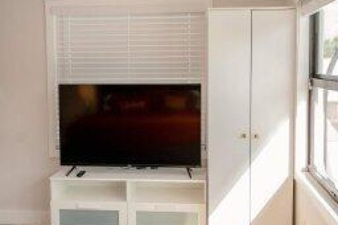 House in Fort Lauderdale, Florida 3 bedrooms, 86.96 sq.m. № 2084020 - photo 28
