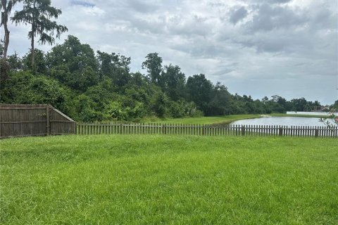 Villa ou maison à vendre à Kissimmee, Floride: 4 chambres, 167.78 m2 № 2304743 - photo 2
