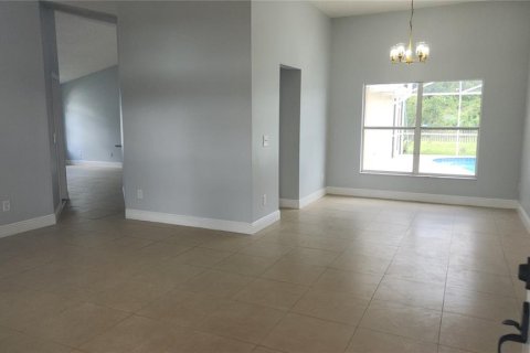 Villa ou maison à vendre à Kissimmee, Floride: 4 chambres, 167.78 m2 № 2304743 - photo 4
