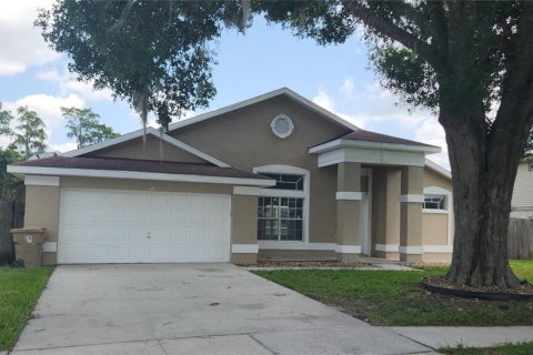 Villa ou maison à vendre à Kissimmee, Floride: 4 chambres, 167.78 m2 № 2304743 - photo 3