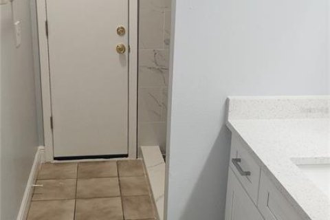 Villa ou maison à vendre à Kissimmee, Floride: 4 chambres, 167.78 m2 № 2304743 - photo 27