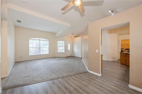 Villa ou maison à vendre à Oviedo, Floride: 3 chambres, 160.26 m2 № 1839023 - photo 8