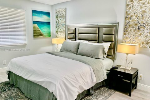 Villa ou maison à louer à Fort Lauderdale, Floride: 3 chambres, 131.64 m2 № 2013808 - photo 9