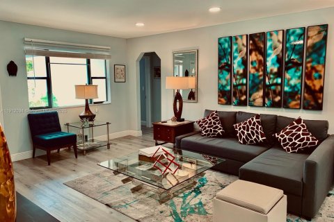 Villa ou maison à louer à Fort Lauderdale, Floride: 3 chambres, 131.64 m2 № 2013808 - photo 6