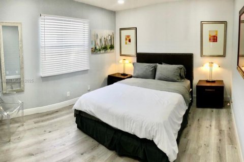 Villa ou maison à louer à Fort Lauderdale, Floride: 3 chambres, 131.64 m2 № 2013808 - photo 7