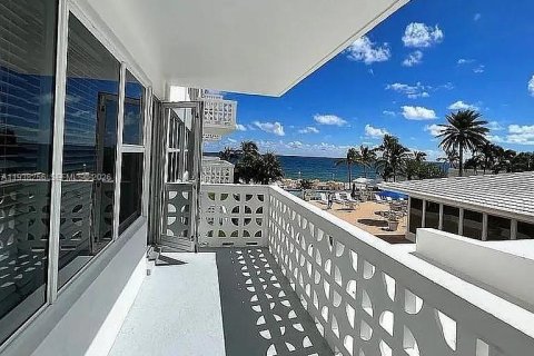 Купить кондоминиум в Форт-Лодердейл, Флорида 1 спальня, 80.82м2, № 1995964 - фото 14