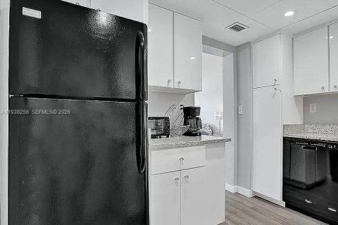 Купить кондоминиум в Форт-Лодердейл, Флорида 1 спальня, 80.82м2, № 1995964 - фото 21