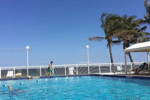 Купить кондоминиум в Форт-Лодердейл, Флорида 1 спальня, 80.82м2, № 1995964 - фото 9