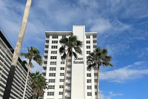 Купить кондоминиум в Форт-Лодердейл, Флорида 1 спальня, 80.82м2, № 1995964 - фото 4