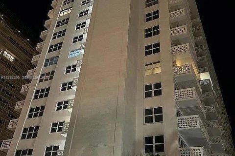 Купить кондоминиум в Форт-Лодердейл, Флорида 1 спальня, 80.82м2, № 1995964 - фото 5