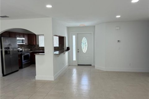 Купить виллу или дом в Порт-Сент-Луси, Флорида 3 спальни, 173.73м2, № 2067895 - фото 6