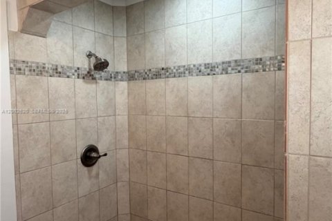 Купить виллу или дом в Порт-Сент-Луси, Флорида 3 спальни, 173.73м2, № 2067895 - фото 7