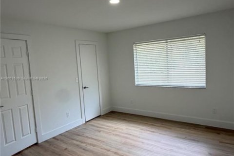 Купить виллу или дом в Порт-Сент-Луси, Флорида 3 спальни, 173.73м2, № 2067895 - фото 14