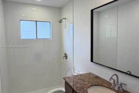 Купить виллу или дом в Порт-Сент-Луси, Флорида 3 спальни, 173.73м2, № 2067895 - фото 16