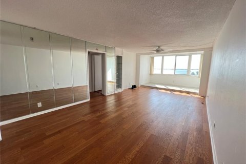 Apartment in Clearwater, Florida 2 bedrooms, 97.55 sq.m. № 1736836 - photo 8