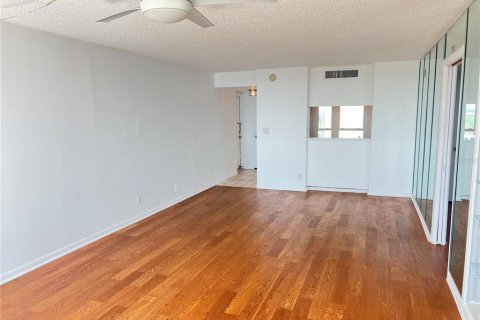 Apartment in Clearwater, Florida 2 bedrooms, 97.55 sq.m. № 1736836 - photo 15