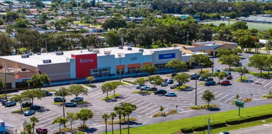 Immobilier commercial à Merrit Island, Floride № 2358605