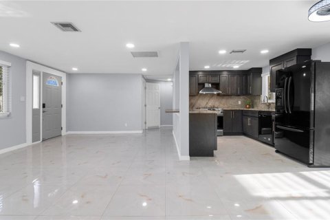 Casa en venta en Holiday, Florida, 3 dormitorios, 100.24 m2 № 1902832 - foto 9