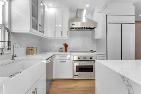 Купить виллу или дом в Майами, Флорида 2 спальни, 148.46м2, № 2032348 - фото 10