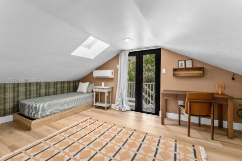 Купить виллу или дом в Майами, Флорида 2 спальни, 148.46м2, № 2032348 - фото 19