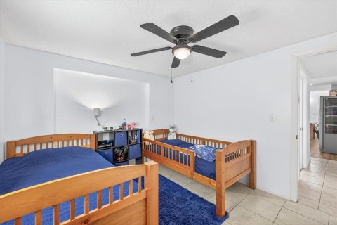 House in Holiday, Florida 3 bedrooms, 132.11 sq.m. № 2396230 - photo 23