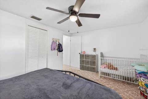 House in Holiday, Florida 3 bedrooms, 132.11 sq.m. № 2396230 - photo 21