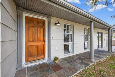 House in Holiday, Florida 3 bedrooms, 132.11 sq.m. № 2396230