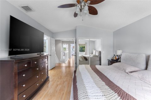 Villa ou maison à vendre à Pembroke Pines, Floride: 4 chambres, 205.87 m2 № 2066187 - photo 25