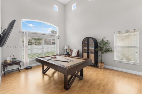 Villa ou maison à vendre à Pembroke Pines, Floride: 4 chambres, 205.87 m2 № 2066187 - photo 10