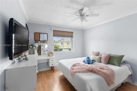 Villa ou maison à vendre à Pembroke Pines, Floride: 4 chambres, 205.87 m2 № 2066187 - photo 30