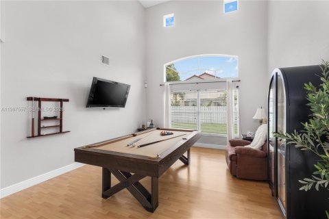 Villa ou maison à vendre à Pembroke Pines, Floride: 4 chambres, 205.87 m2 № 2066187 - photo 7