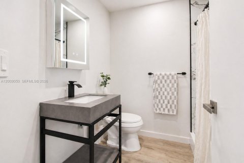 Townhouse in Sunrise, Florida 3 bedrooms, 171.68 sq.m. № 2076614 - photo 17