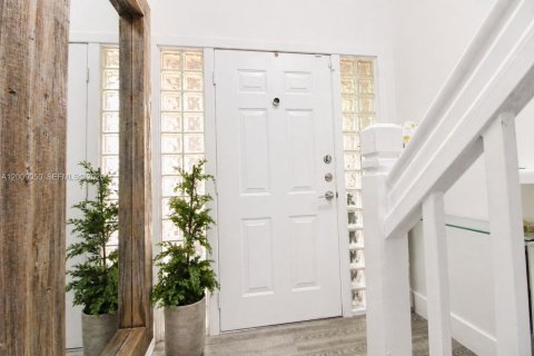 Townhouse in Sunrise, Florida 3 bedrooms, 171.68 sq.m. № 2076614 - photo 3