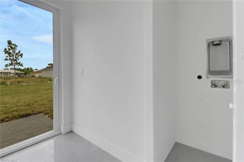 House in Lehigh Acres, Florida 3 bedrooms, 98.2 sq.m. № 1651662 - photo 12